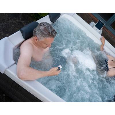 Panelowe jacuzzi spa OSLO PLUS 180x180x65 cm 6 os. UVC LED WiFi - MSpa F-OS063WP